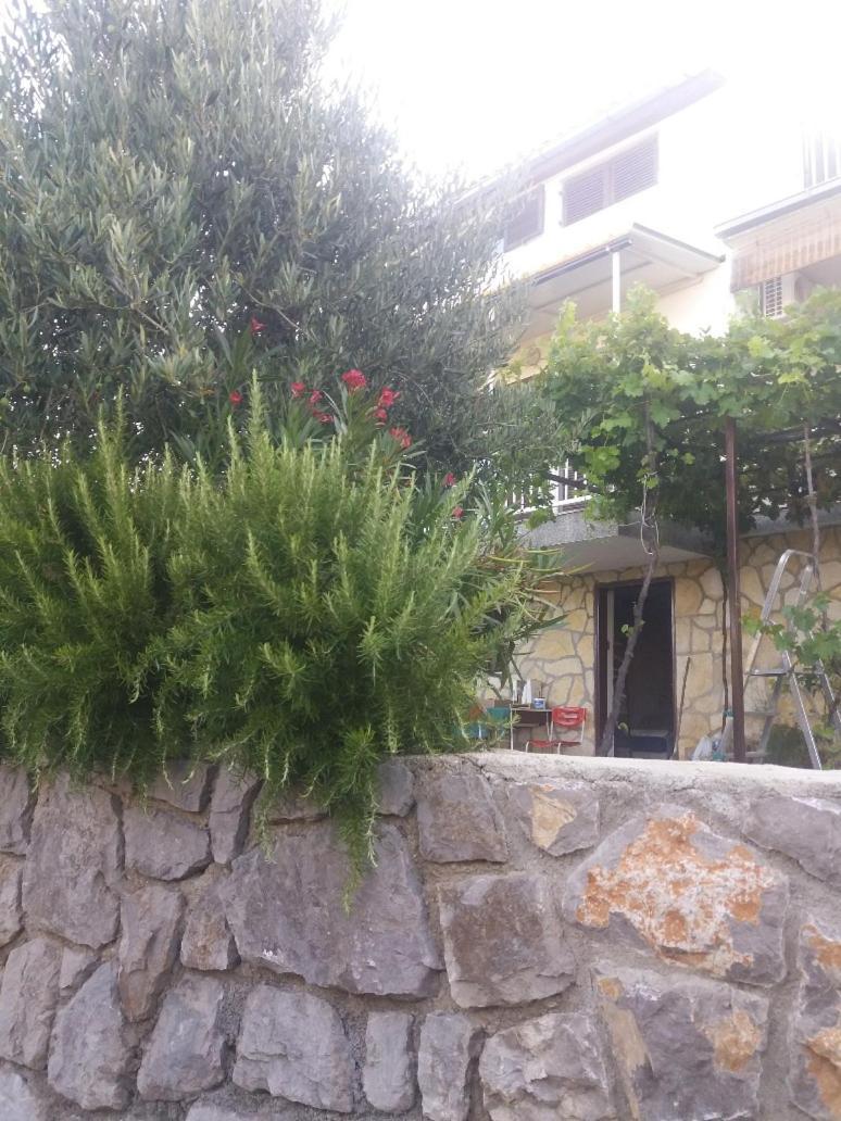 Apartment Bilic Klenovica Bagian luar foto