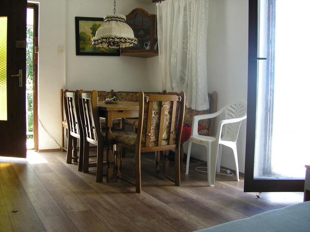 Apartment Bilic Klenovica Ruang foto